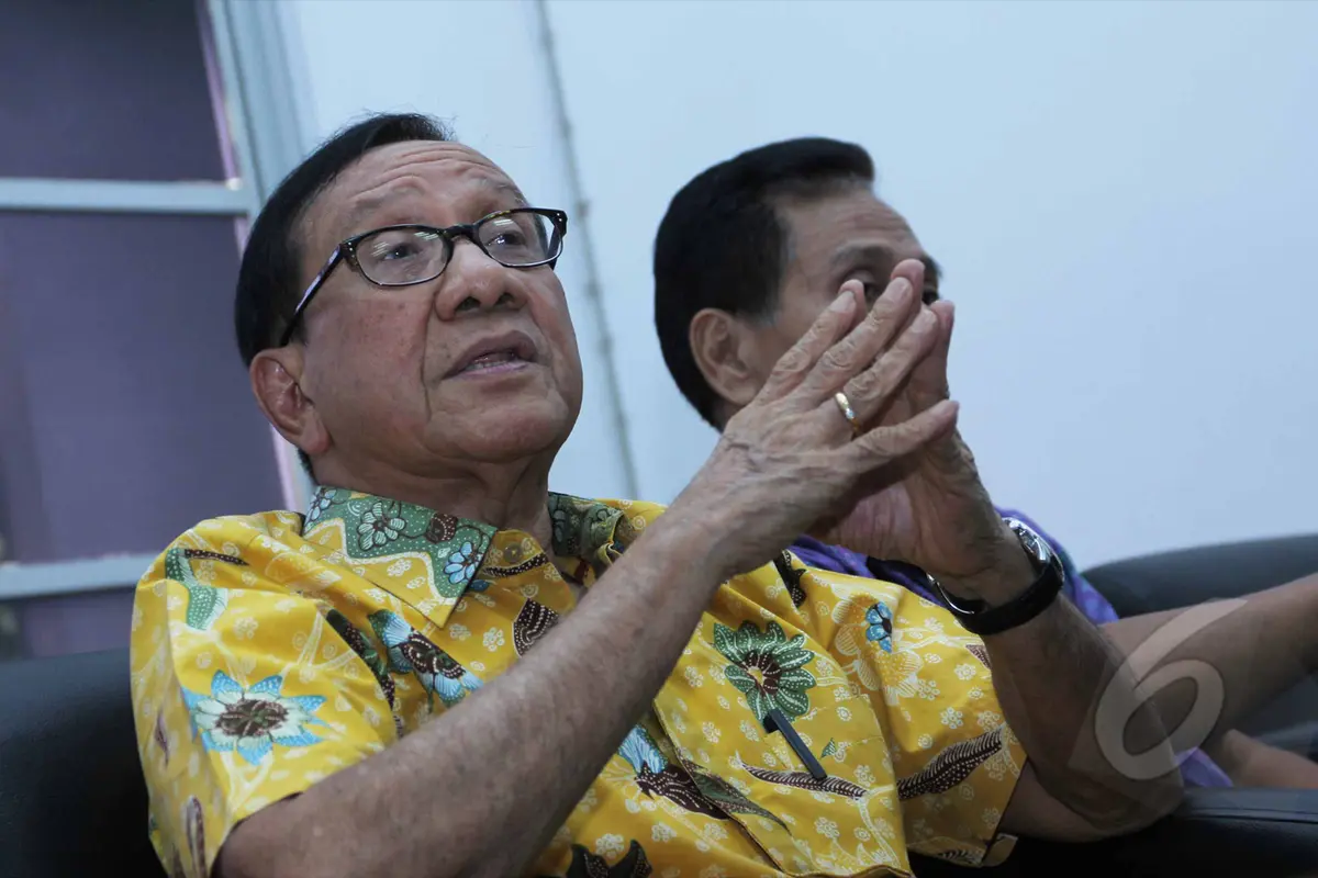 Golkar di Ujung Tanduk, Ini Solusi Akbar Tanjung
