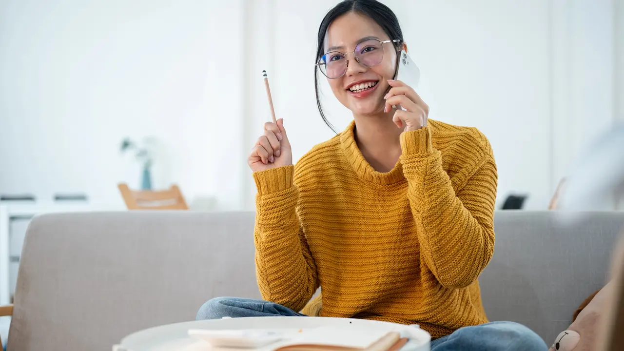 wanita september teman curhat