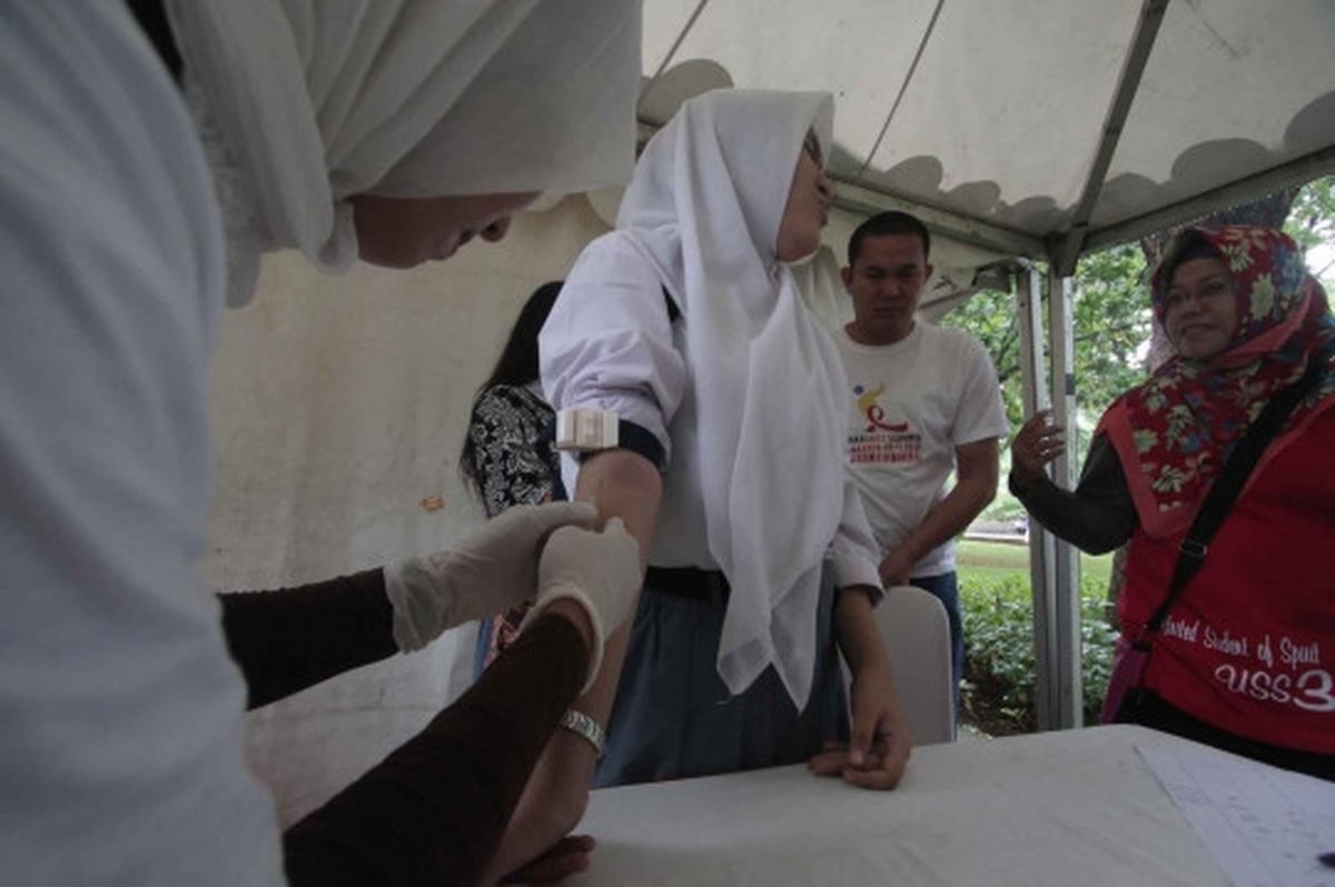 Sadar bahaya AIDS, warga Jakarta cek darah di posko KPAP Jakarta
