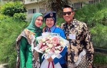 Potret Juliana Moechtar Kunjungi Anak Sambung di Sekolah Taruna Nusantara, Kangen-kangenan Sambil Menangis
