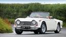 Triumph TR5 memiliki desain khas mobil klasik Inggris. Roadster eksklusif ini hanya dibuat sebanyak 2.947 unit saja di dunia. (Source: classicandsportscar.com)