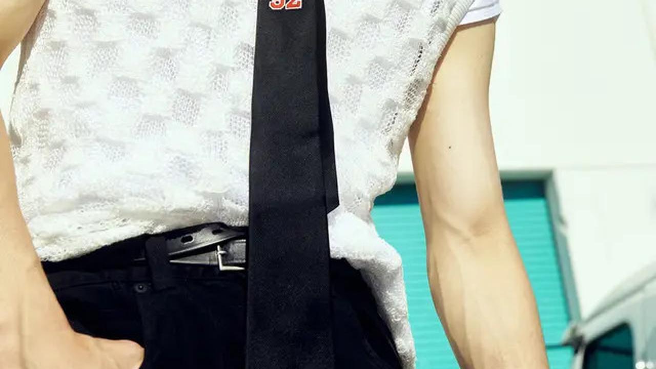 Seunghan RIIZE Dapat Kiriman Ratusan Karangan Bunga dari Fans yang Kecewa