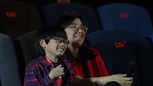 Dua anak Indonesia, Mahameru dan Nicholas, raih prestasi dunia di sepatu roda dan matematika berkat dukungan orang tua sejak dini. (Foto: Istimewa)