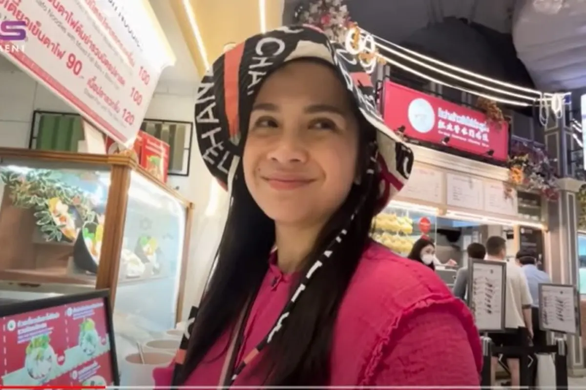 Lepas Hijab Saat Liburan di Bangkok, Nagita Slavina Pakai Topi Seharga Motor