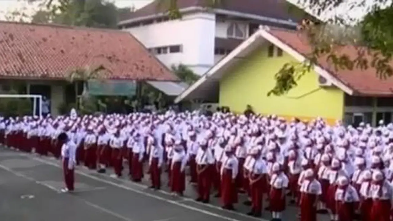 20150727-Ajaran Baru Sekolah-Jakarta