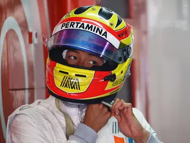 Pebalap Manor Racing asal Indonesia, Rio Haryanto, finis ke-20 F1 GP Jerman di Sirkuit Hockenheim, (31/7/2016). Lewis Hamilton kembali juara. (Bola.com/Twitter/manorracing)