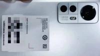 Xiaomi 12S mengusung logo Leica di bodi belakangnya (Foto: Gizchina).