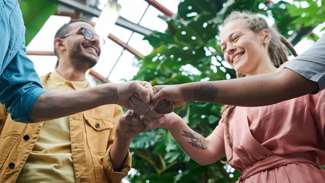 Diary Fimela: Kekayaan Rasa dan Cerita dari Sederhananya Ayam Bakar Bumbu Bali Aneka Nusantara