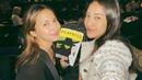 Anya Geraldine dan Pevita Pearce selfie berdua di bangku penonton Broadway Show, sebagaimana diunggah dalam Instagram Story @anyageraldine, Rabu (10/8/2022). (Instagram/@anyageraldine)