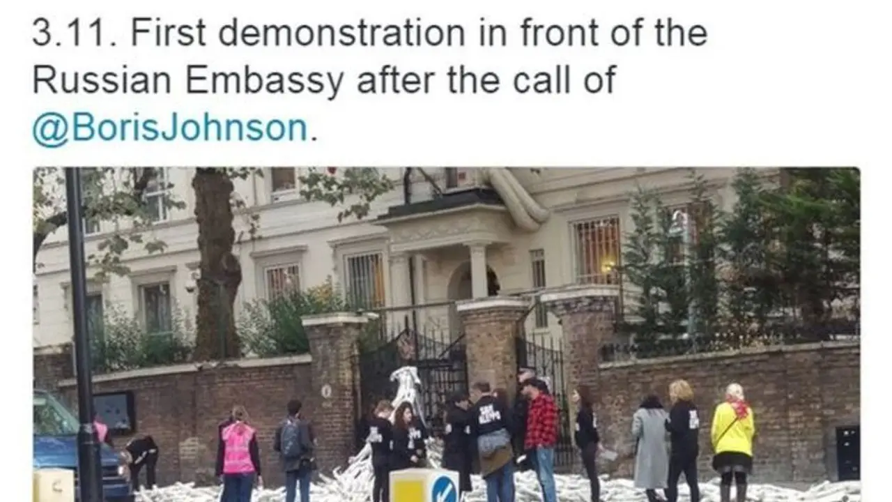 Twitter terkait demo di Kedutaan Rusia di London, Inggris. (Twitters)