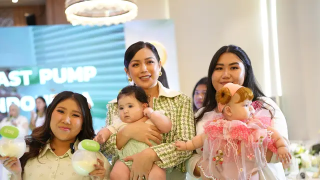 Jessica Iskandar dan Kikky Saputri di acara “Smart Pump, Smart Moms”.