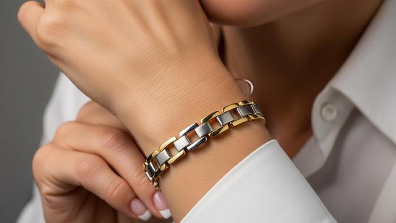 7 Model Gelang Emas untuk Emak-emak Elegan, Pilihan Perhiasan yang Tak Lekang oleh Waktu