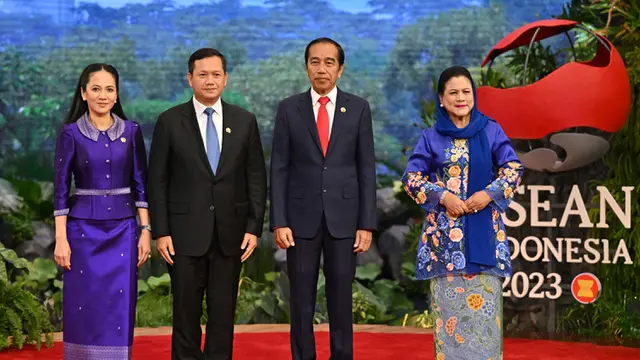 Jokowi dan Iriana Sambut Pemimpin Negara di KTT ASEAN