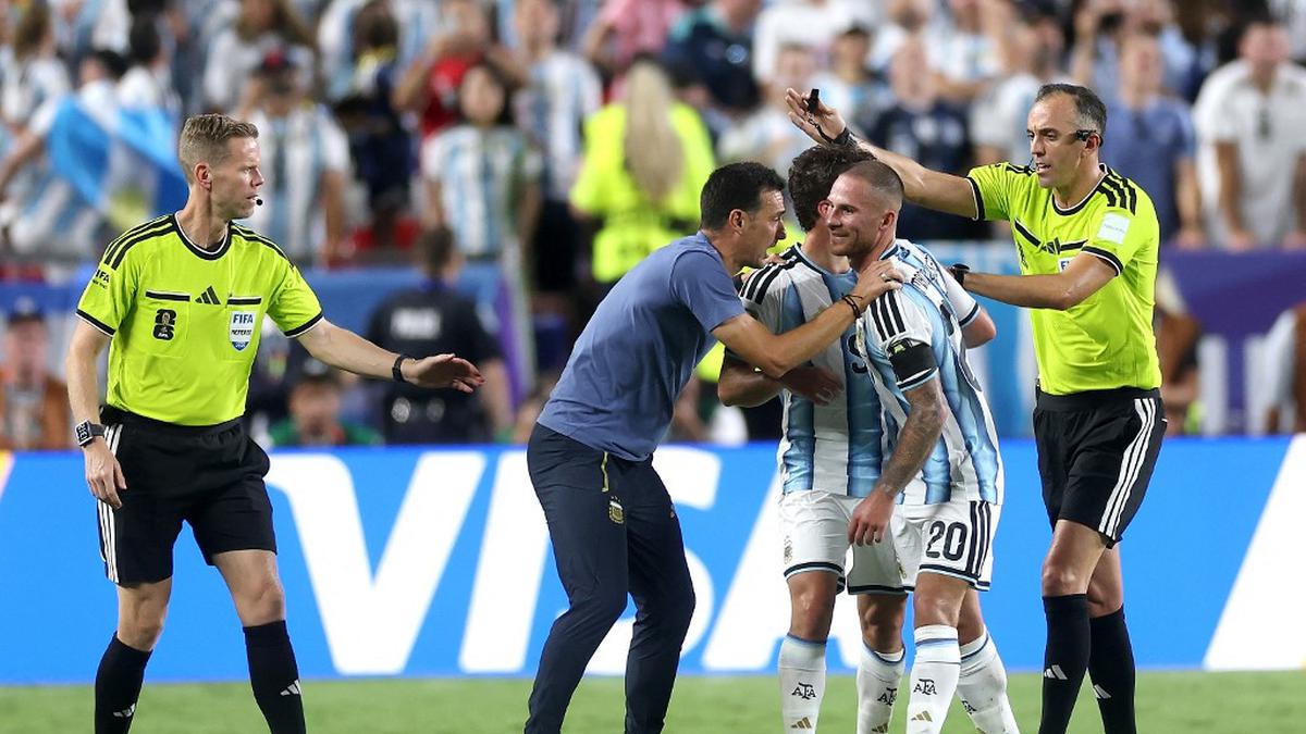 Inggris vs Argentina di Semifinal, Scaloni: Ini Hanya Pertandingan Sepak Bola