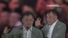 Mantan Panglima TNI Jenderal (Purn) Gatot Nurmantyo, blak-blakan mengungkapkan penyebab dirinya dicobot Presiden ke-7 Joko Widodo (Jokowi) sebagai Panglima.  Gatot menjelaskan bahwa dirinya diganti Jokowi, sebab tidak mau menuruti perintah Jokowi untuk mempromosikan perwira tinggi (pati) menjadi ...