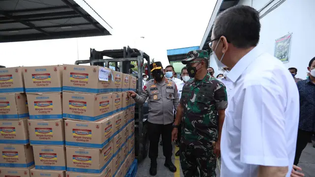 Pendistribusian minyak goreng