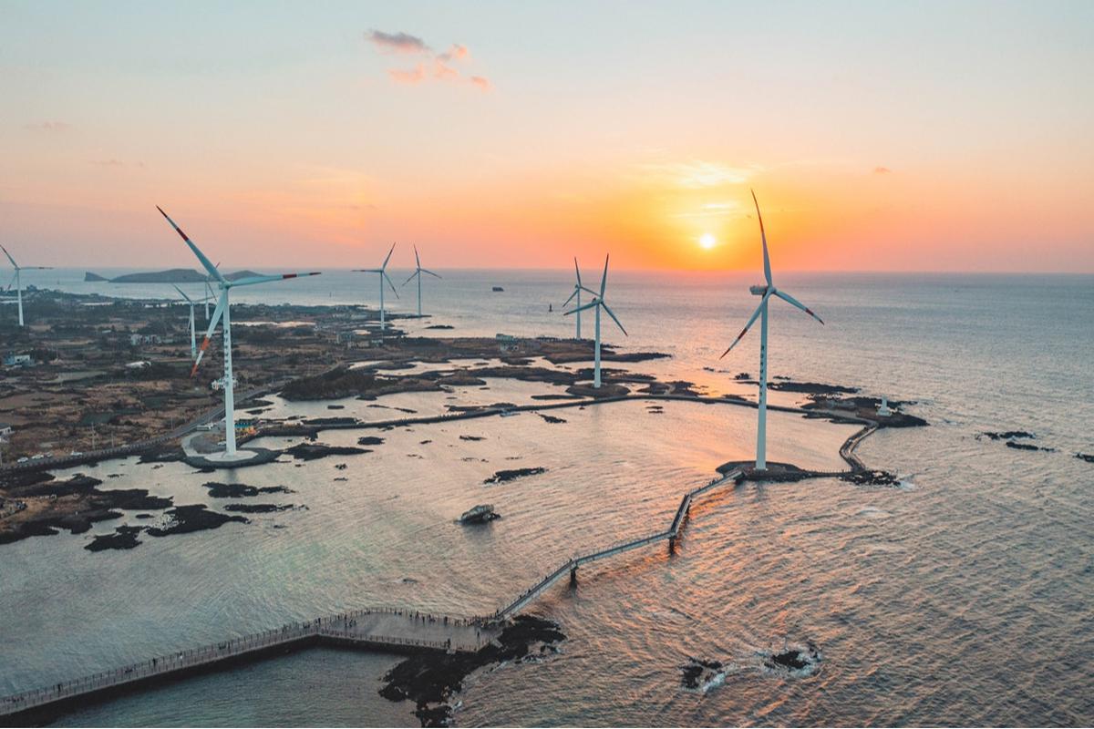 Sinchang Windmill Coastal Road