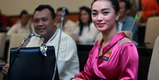 Ditengah kasusnya masih berjalan tentang dugaan hina lambang negara, Zaskia Gotik diangkat menjadi Duta Pancasila. (Adrian Putra/Bintang.com)