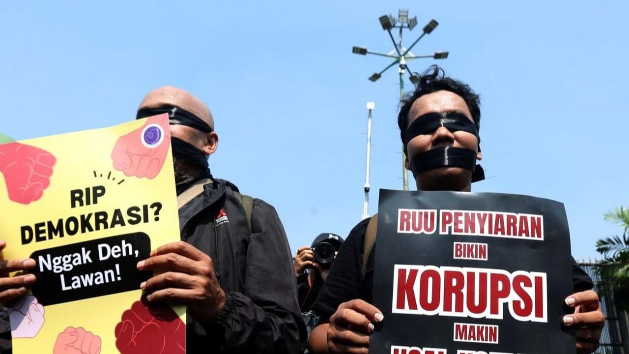 Aksi tersebut dilakukan oleh sejumlah elemen organisasi wartawan yang ada di Jakarta. Foto: Liputan6.com / Helmi Fithriansyah