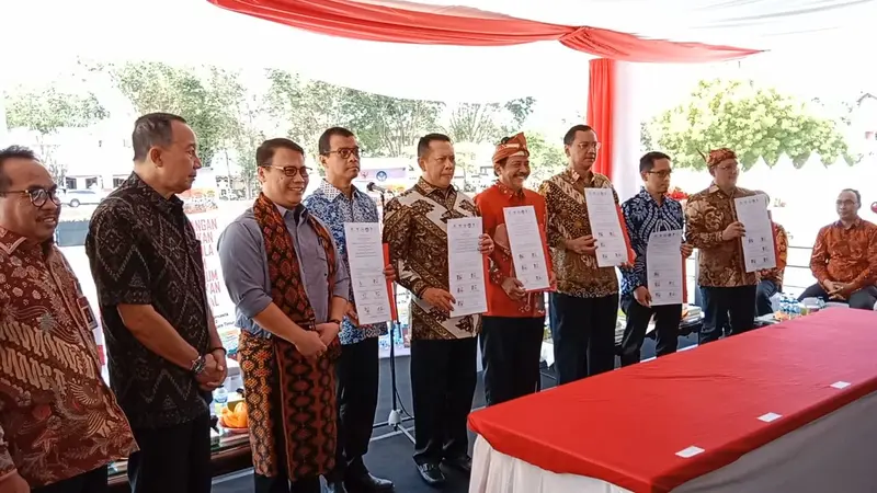 Bamsoet usai mengikuti upacara Hari Lahir Pancasila yang dipimpin langsung Presiden Joko Widodo di Lapangan Pancasila Ende