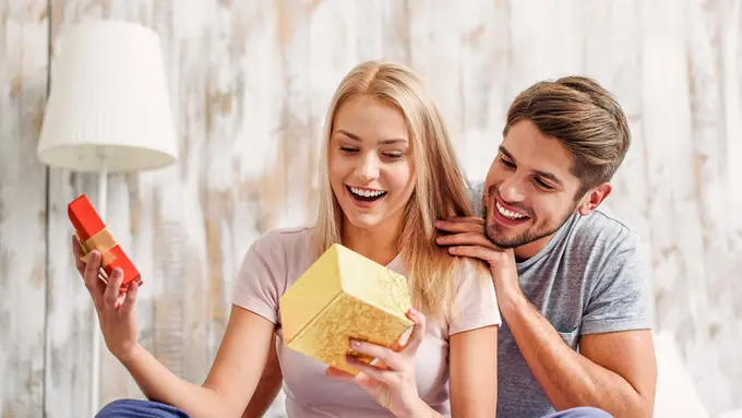 Hadiah Istimewa Buat Istri yang Telah Rela Diajak Berjuang Bersama Selama Ini