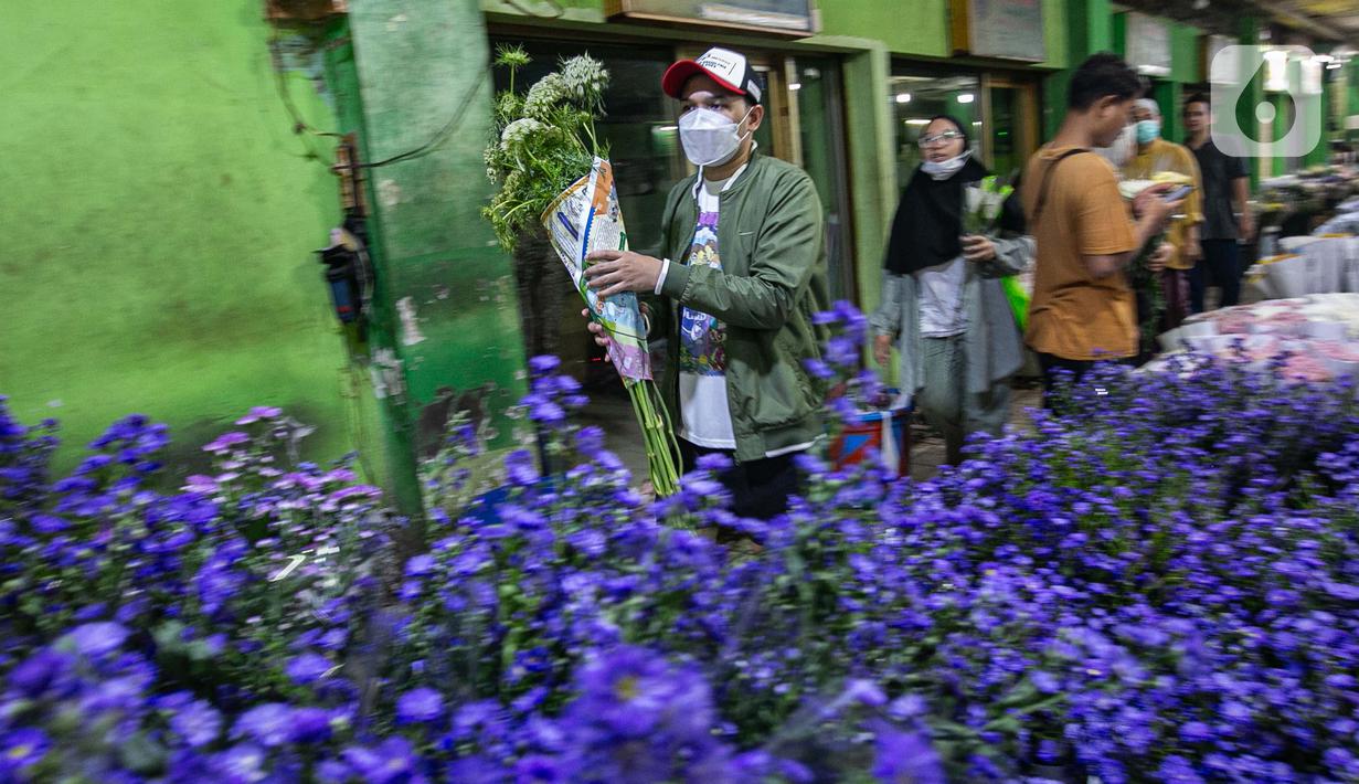 Kenaikan penjualan tersebut diperkirakan akan semakin meningkat pada Selasa (9/4/2024) atau H-1 Idul Fitri 1445 H. (Liputan6.com/Angga Yuniar)