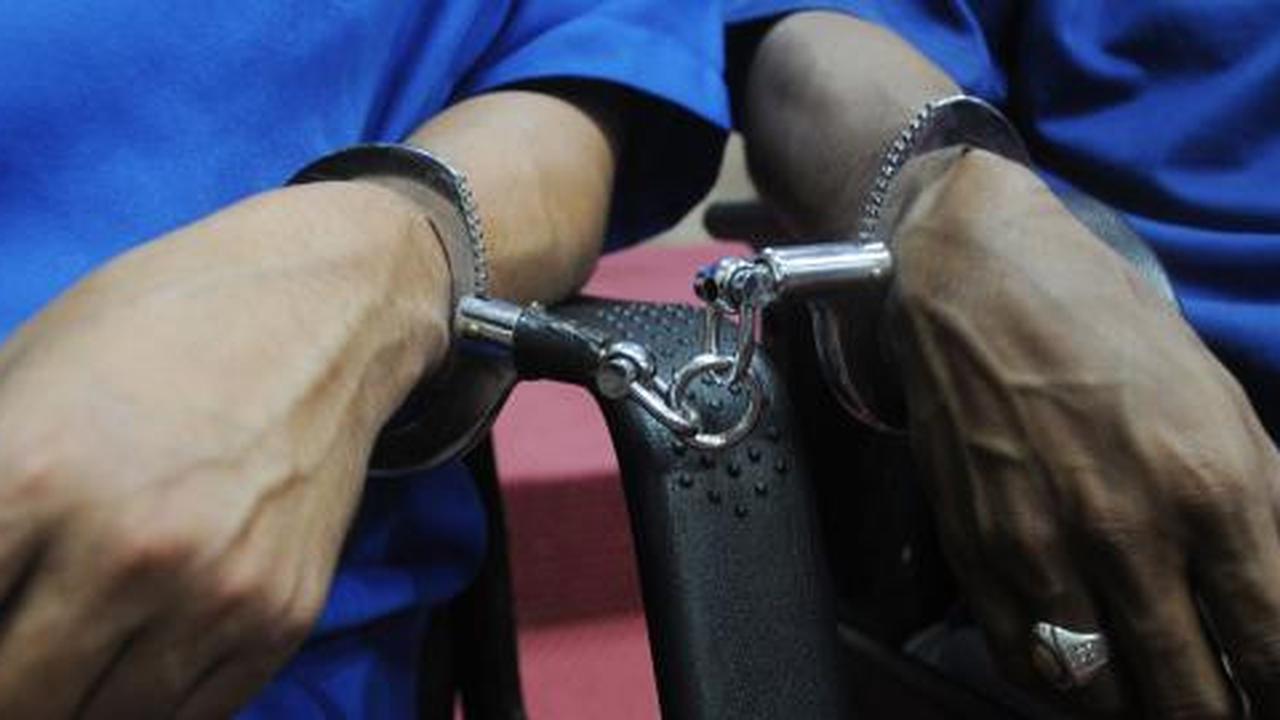 Pukul anggota DPRD Surabaya, Sekwan jadi tersangka