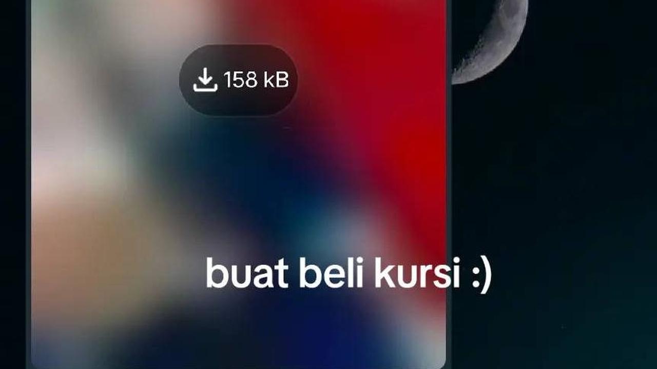 Lagi-lagi, sang ibu juga meminta uang kepada dirinya untuk membeli kursi guna keperluan warung makannya. <br>