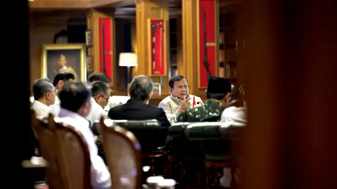 Prabowo Rapat di Hambalang, Seskab Teddy: Bahas Hunian Rumah Layak-Terjangkau