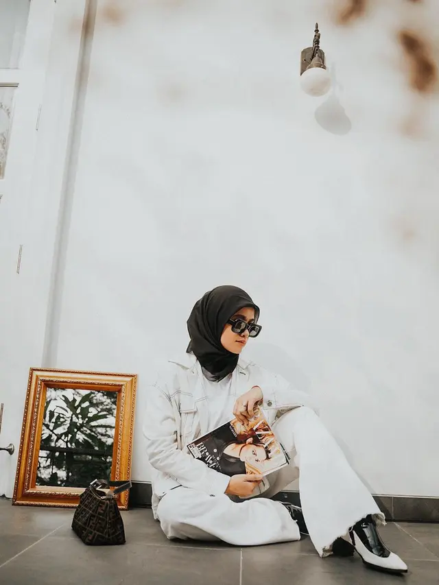 Mantap Berhijab, Ini 6 Potret Terbaru Ana Octarina Eks Princess