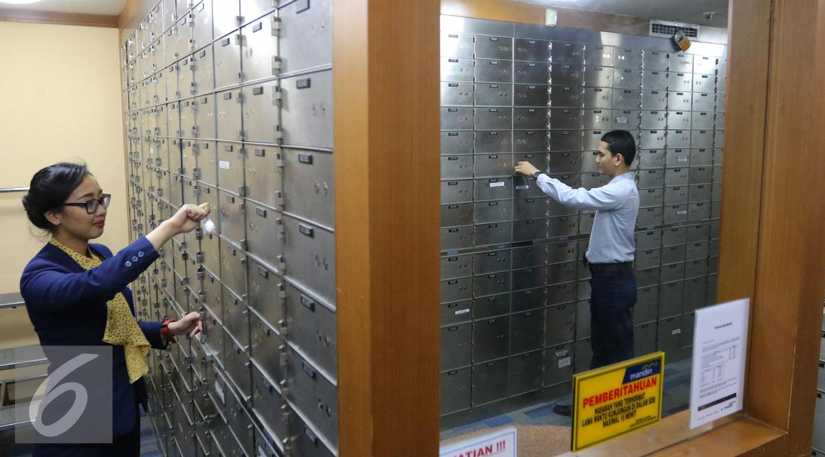 20160426- Safe Deposit Box-Jakarta- Angga Yuniar