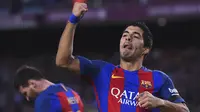 4. Luis Suarez (Barcelona) -11 Assist. (AFP/Josep Lago)