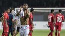 Pemain Palestina, Mahmoud Abuwarda, melakukan selebrasi usai mengalahkan Indonesia pada laga Asian Games di Stadion Patriot, Jawa Barat, Rabu (15/8/2018). Indonesia takluk 1-2 dari Palestina. (Bola.com/Vitalis Yogi Trisna)
