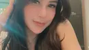 Pesona Bebizie Fatlanay semakin menjadi-jadi. Banyak penggemar dan warganet mengikuti kegiatan pedangdut itu di Instagram. (FOTO: instagram.com/bebizie/)