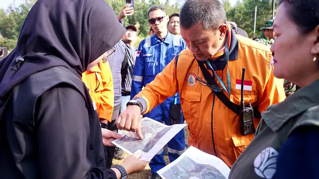 Karhutla Kawah Ijen Berangsur Mereda, Tim Gabungan Fokus Mopping Up