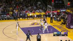 Los Angeles Lakers mengalahkan Denver Nuggets dengan skor 127-109 dalam lanjutan pertandingan NBA 2017-2018.