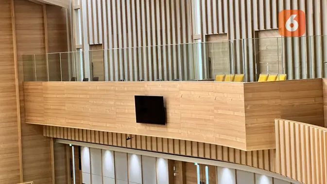 Bangku kuning di ruangan parlemen Prefektur Hokkaido yang dikunjungi Jumat (31/1/2025). Kantor Dewan Perwakilan Rakyat Daerah (DPRD) ini berada di Kota Sapporo. (Liputan6.com/Tanti Yulianingsih)