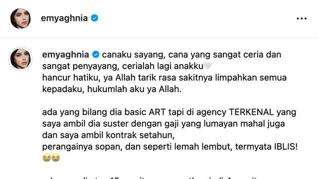 Unggahan Aghnia Punjabi. (Foto: Dok. Instagram @emyaghnia)