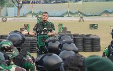 Saat Jalan-jalan di Kota Bandung, Mayjen Kunto Arief Bertemu Dengan Prajurit TNI yang Tertembak di Papua 'Alhamdulillah Selamat
