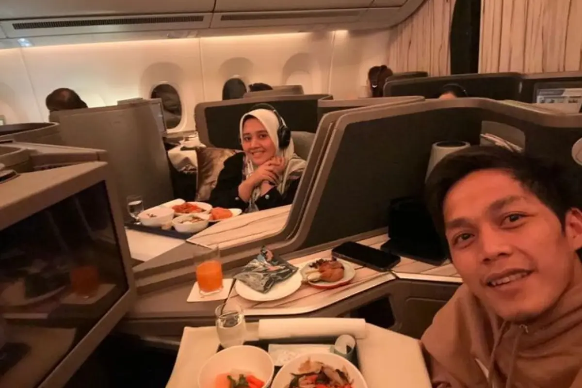 Potret Gus Iqdam dan istri (Sumber: Instagram/iqdammuhammad_)