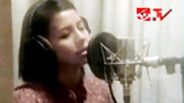 Tya Ariestya Jajal Dunia Musik