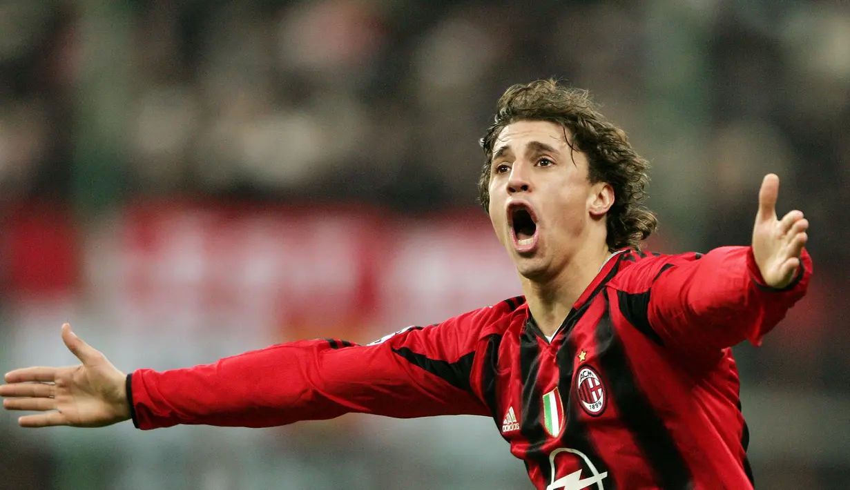 3. Hernan Crespo - Legenda Parma yang membela Chelsea kurun waktu 2003-2008. Namun Crespo tidak maksimal bermain di Premier League. (AFP/Adrian Dennis)