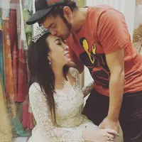 Rio Reifan dan Henny Mona