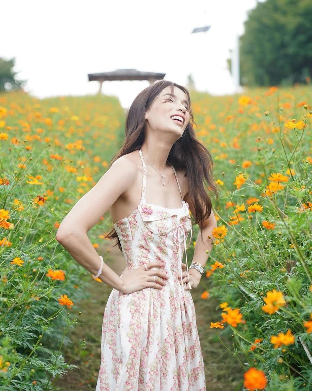 Sabrina Chairunnisa adalah seorang model, aktris, YouTuber, dan juga Puteri Indonesia Sumatra Utara 2011, yang menikah dengan Deddy Corbuzier pada tahun 2022.<br><br>
