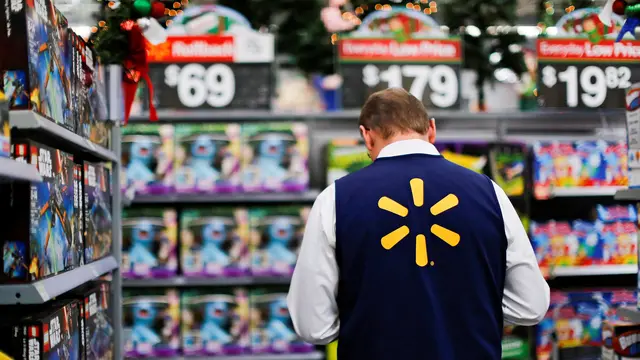 Karyawan Walmart