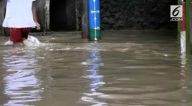 Kampung Melayu kembali direndam banjir puluhan sentimeter.