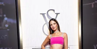 Nia Ramadhani jadi salah satu artis yang tampil menawan di Victoria Secret Pink Carpet [@ramadhaniabakrie]