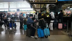 Bandara Terdampak Abu Anak Krakatau, Ini Cara Refund dan Reschedule di Tiket.com