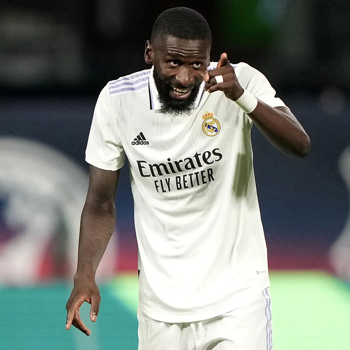 Kena Kartu Merah di Akhir Final Copa del Rey, Antonio Rudiger Ternyata  Lempar Es ke Arah Wasit - Spanyol Bola.com