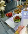 Koleksi Miu Miu Fall/Winter 2024 karya Miuccia Prada telah hadir. Mengambil inspirasi dari rentang dan lingkup kehidupan manusia, jenis pakaiannya yang berubah-ubah mencerminkan perkembangan karakter, baik yang personal maupun universal. Kedatangan Miu Miu Fall/Winter 2024 disuguhkan dengan cara unik dan sesi Miu Miu's Morning Club. [Foto dok: Fimela.com]